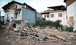 Gece Uykuda Deprem Olursa Ne Yapılmalı? Yataktan Kalkmak Doğru Mu?