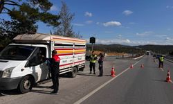 Balıkesir’de Hayvan Taşıyan Araçlar Denetlendi