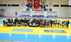 Burhaniye'de Şampiyonlar Belli Oldu