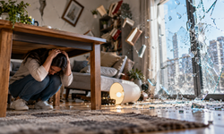 Depremde Cam Kenarında Durmayın! İşte Nedeni