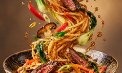 MasterChef’te Somer Şef’in Olay Olan Tabağı : Flying Noodles Nasıl Yapılır?