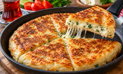 Kahvaltıya 5 Dakikada Hazırlanan Börek! Tavada Çıtır Çıtır Lezzet