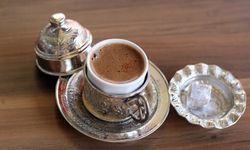 Kahvesiz Güne Başlayamayanlara Prof. Dr. Keskin'den Kritik Uyarı: “Kaygı ve Huzursuzluğu Artırıyor!”