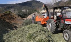 Edremit’te Kompost Makinesi İle Organik Gübre Üretiliyor