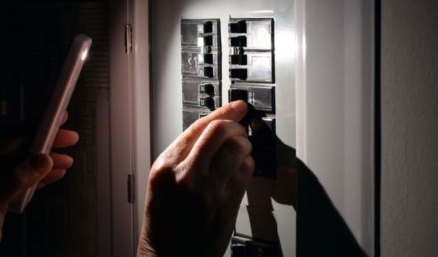 Manisa’nın 7 İlçesinde Uzun Süre Elektrik Olmayacak!