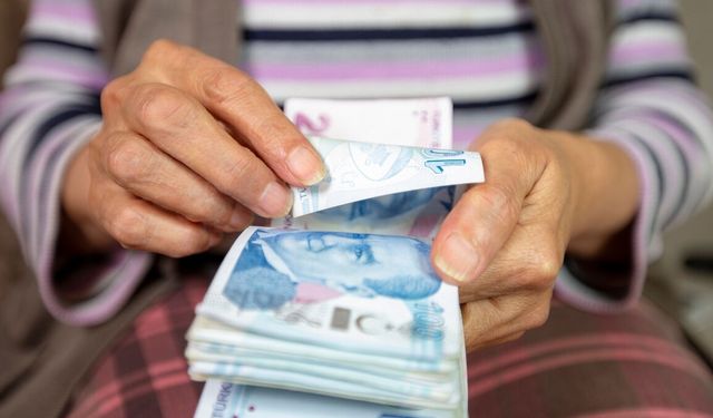 Ziraat Bankası Emekliye Binlerce Lira Ödeyecek!