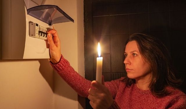 Gözler GDZ Elektriğe Çevrildi! İzmir’de Hangi İlçelerde Elektrik Olmayacak?