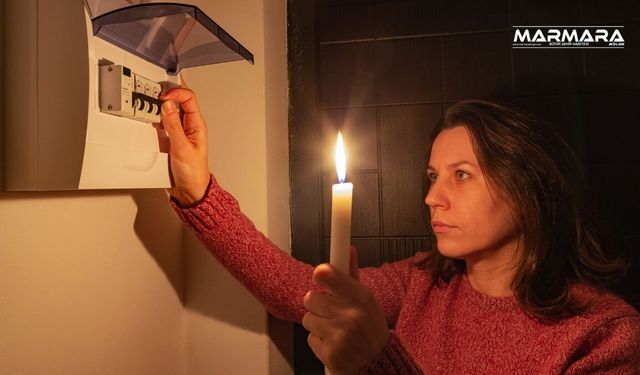 21 Eylül İzmir Elektrik Kesintisi: 16 İlçede Elektrikler Kesilecek!