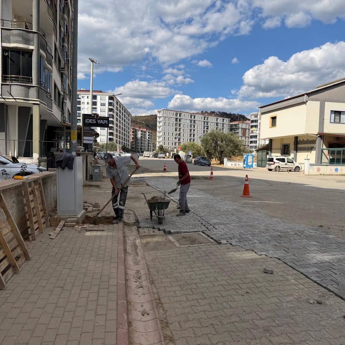824023519 1043845785362104 6320356795858029917 N