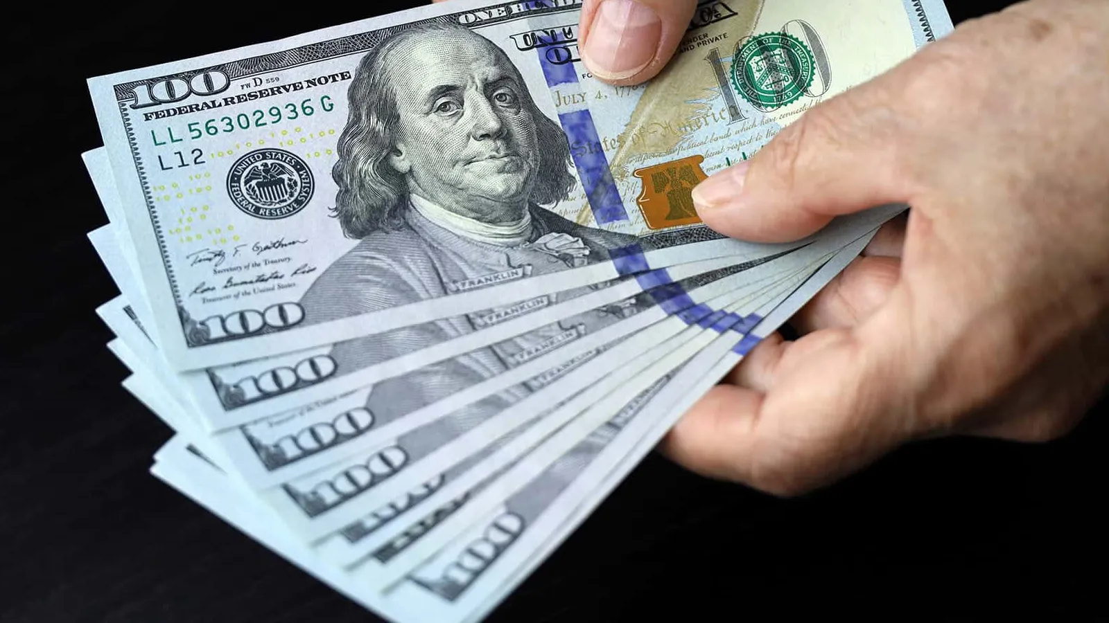 Dolar (2)