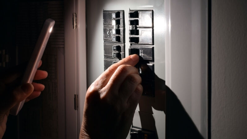 Manisa’nın 7 İlçesinde Uzun Süre Elektrik Olmayacak!