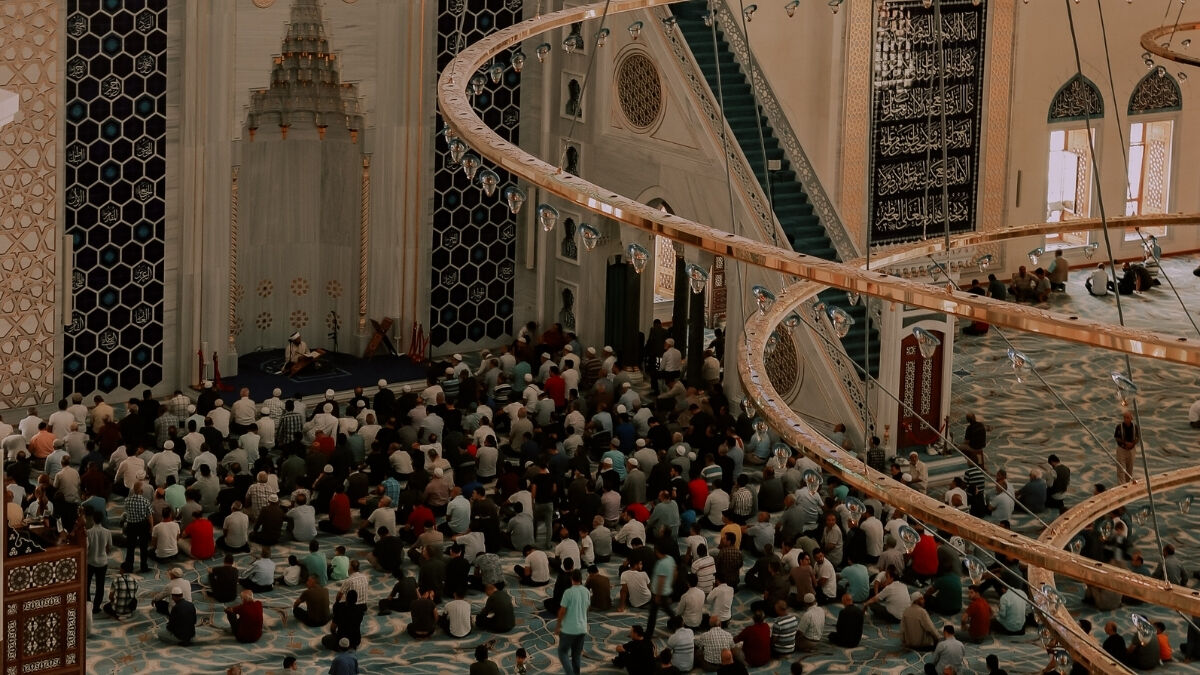 CUMA NAMAZI SAATİ 25 EYLÜL (İSTANBUL, ANKARA, İZMİR, BALIKESİR) Cuma Namazı Kaçta Kılınacak? Cuma Namazı Kaç Rekat?