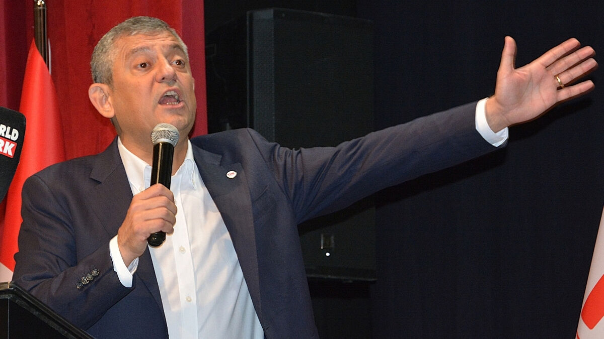 Özgür Özel (4)
