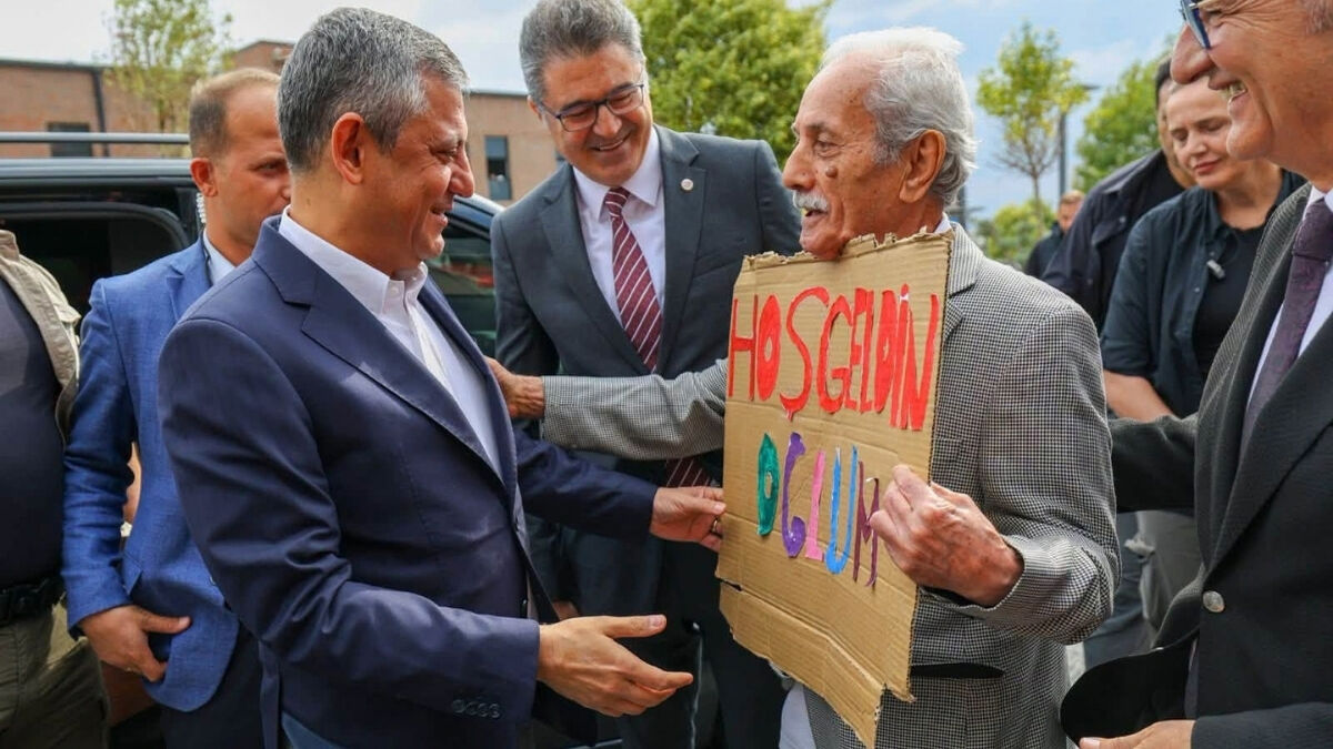 Özgür Özel (8)