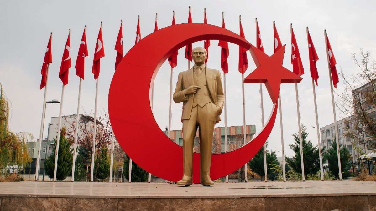 Cumhuri̇yet Bayrami (3)