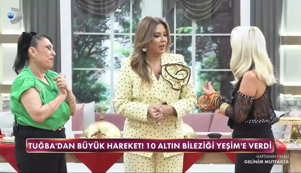 Geli̇ni̇m Mutfakta (1)-16