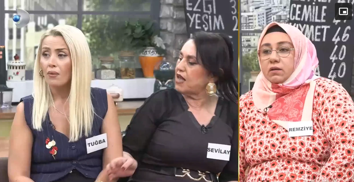 Geli̇ni̇m Mutfakta (4)-10