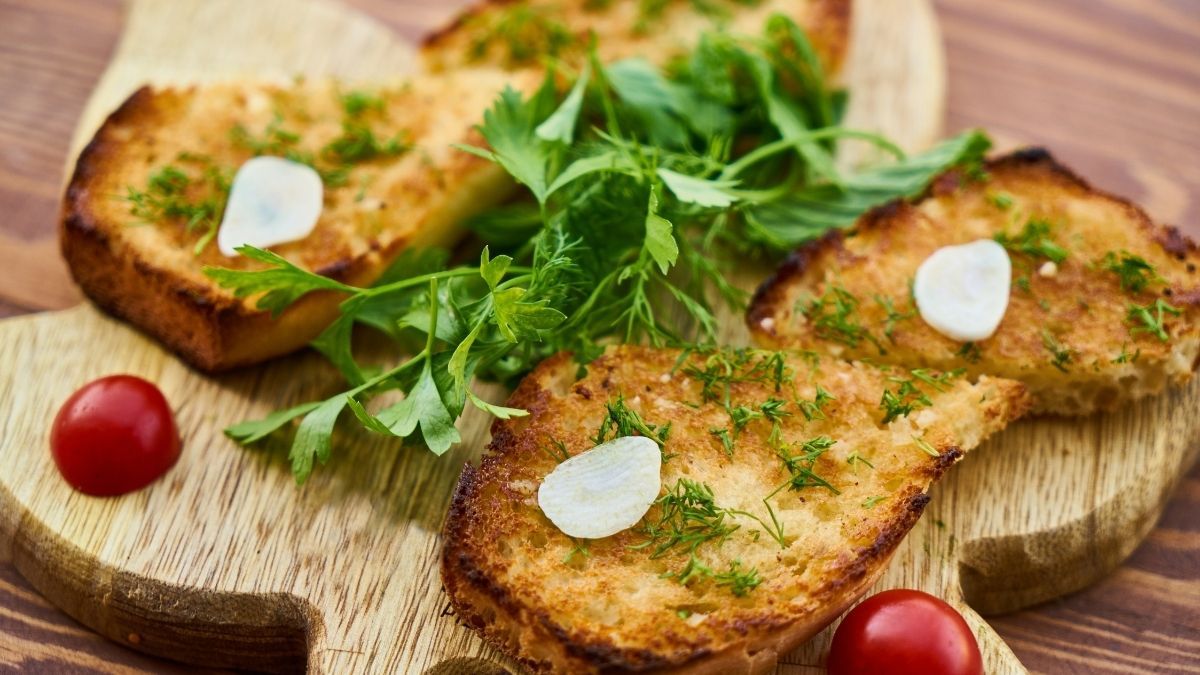 Sarimsakli Ekmek (3)
